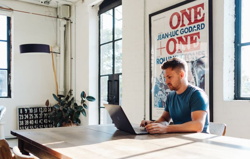 Ventajas de emprender online sin local